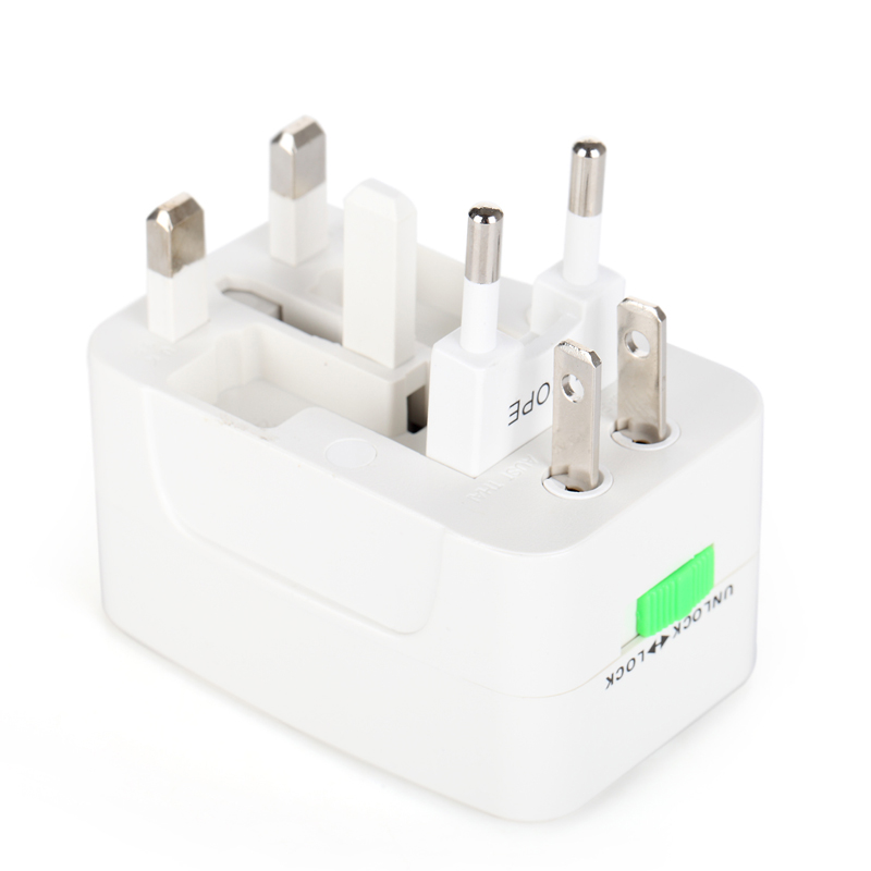 universal travel Adapter 